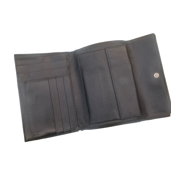 Prada Milano Black Leather Wallet - Picture 6 of 12